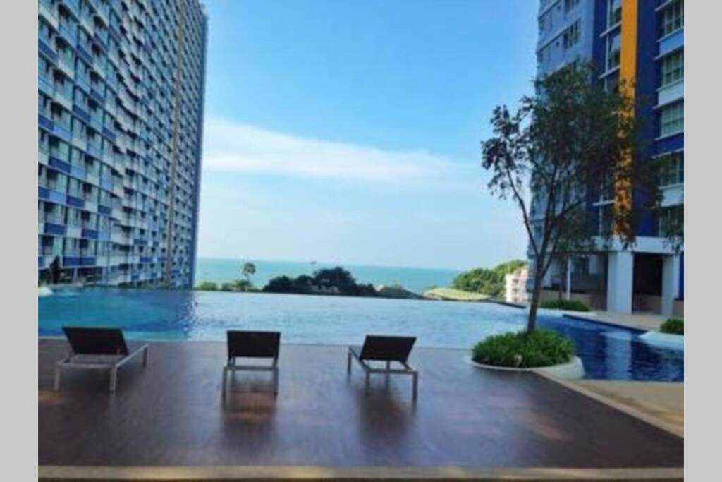 Stunning Seaview Suite Jomtien Beach Εξωτερικό φωτογραφία
